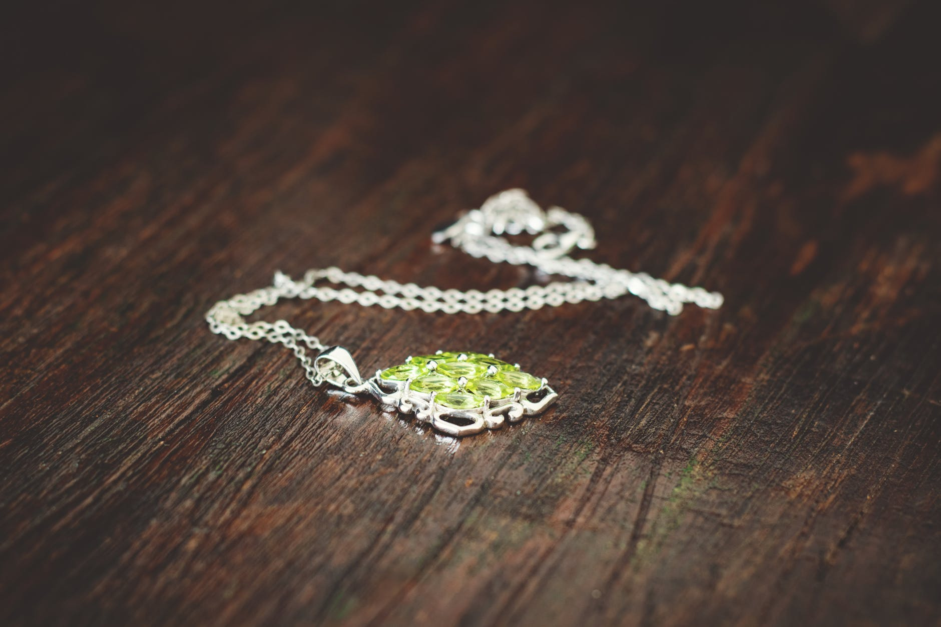 Gift These Best 12 Birthstone Necklaces 