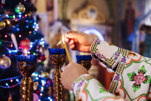 Read more about the article A Collection of 23 Meaningful Advent Prayers for Christmas