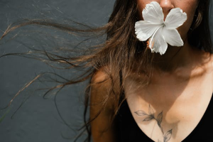 Read more about the article 12 Birth Flower Tattoo Design Ideas for Each Month