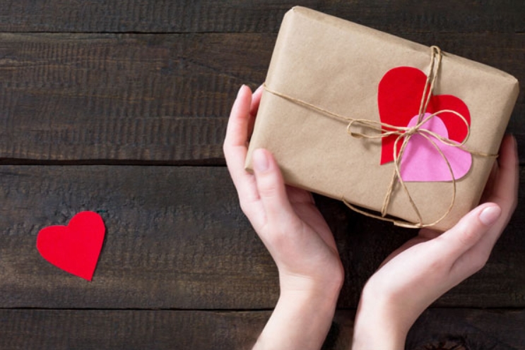 You are currently viewing How to Pack Jewelry for a Birthday Gift