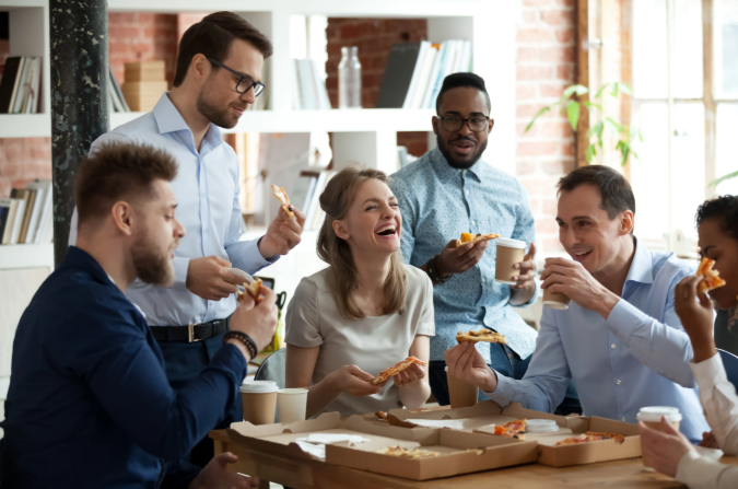 You are currently viewing 7 Thoughtful Summer Gift Ideas for Employees